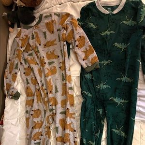 Carter’s Boys Dinosaur and bear Fleece Footie Pajamas Size 12